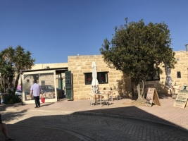 B2BD8EB8-B99B-4267-9B19-3212B0736761